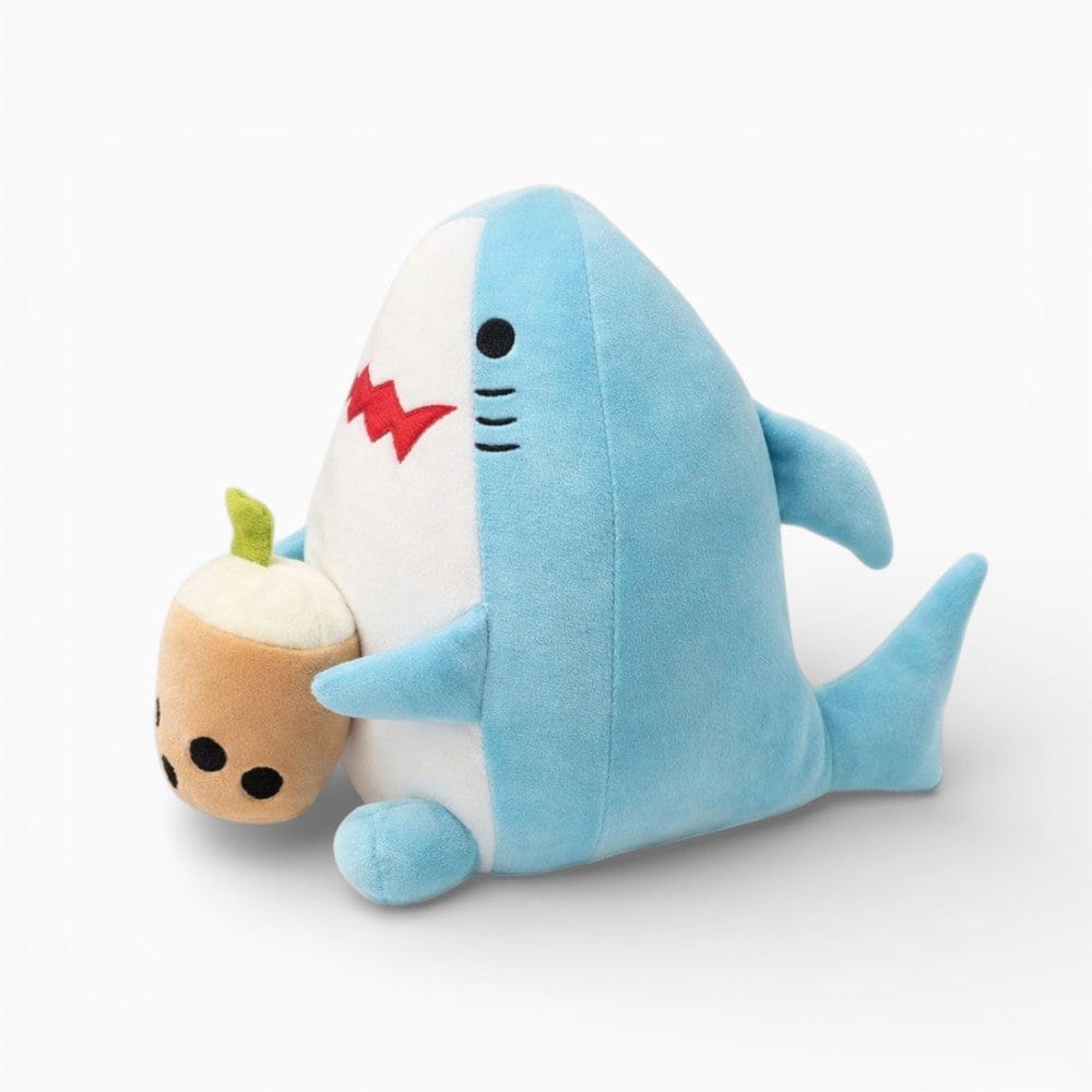 kuscheltierland Blau / 20 cm Blaues Haifisch-Plüschtier mit Bubble Tea