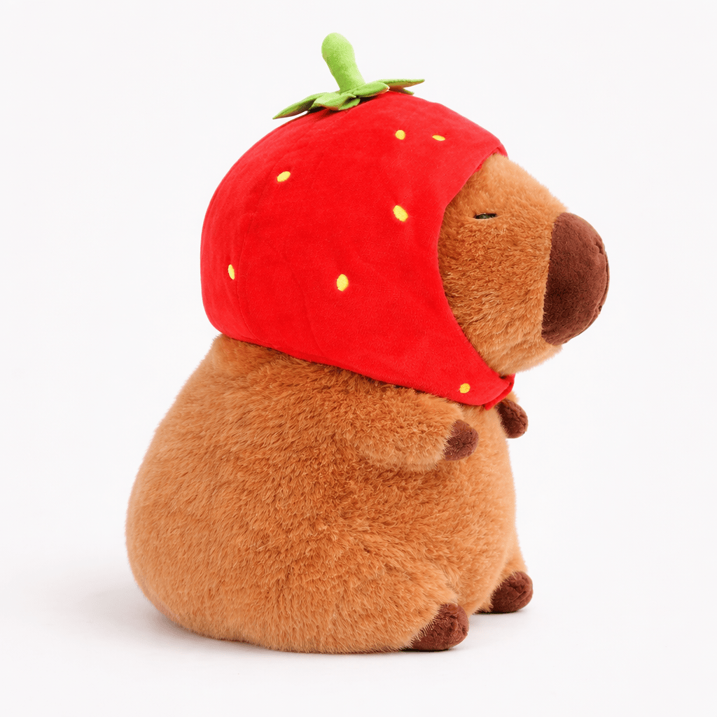 kuscheltierland Braun / 23 cm Capybara Kuscheltier mit Erdbeer-Hut weich