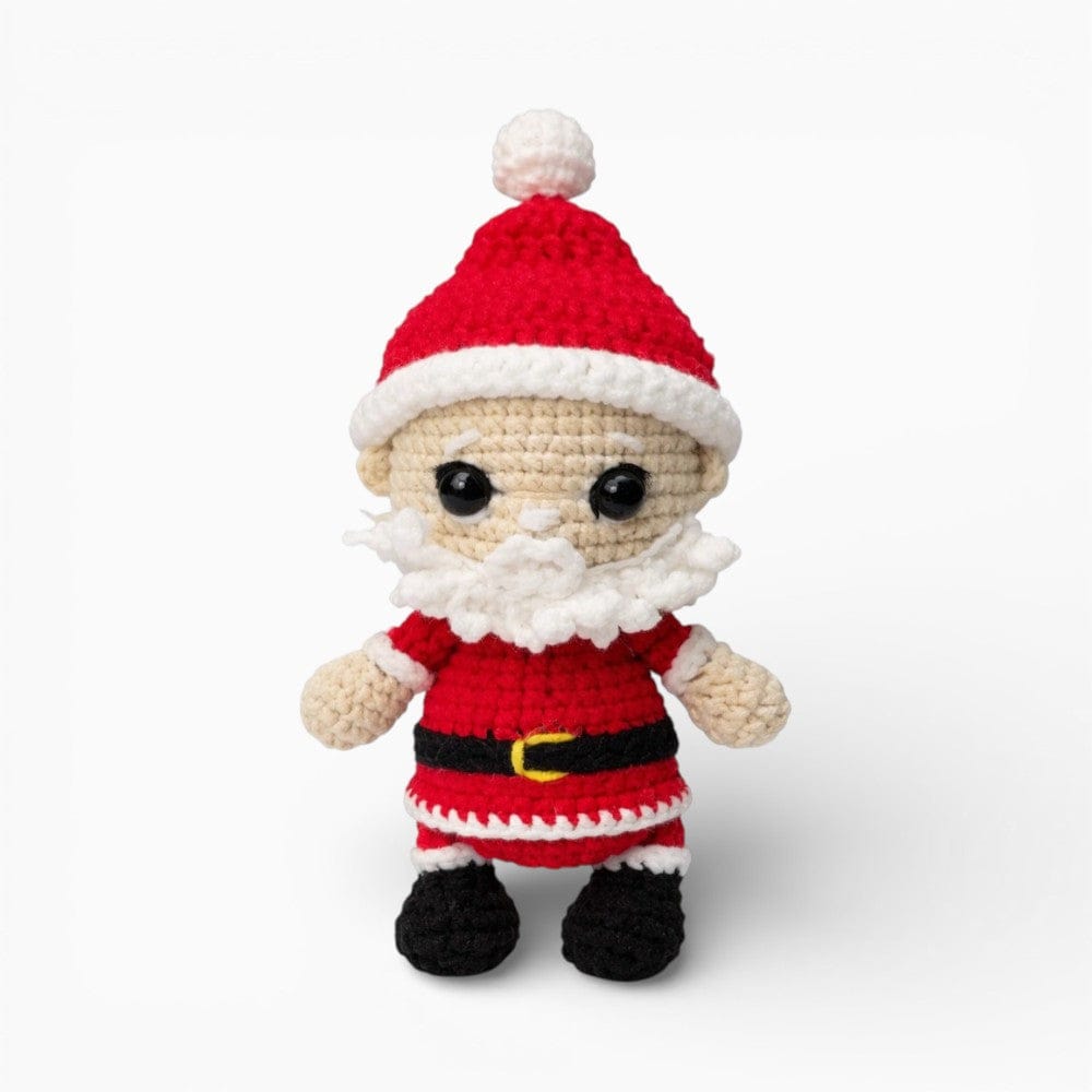 kuscheltierland Rot / 15 cm Gehäkelte Weihnachtsmann-Puppe mit roter Mütze