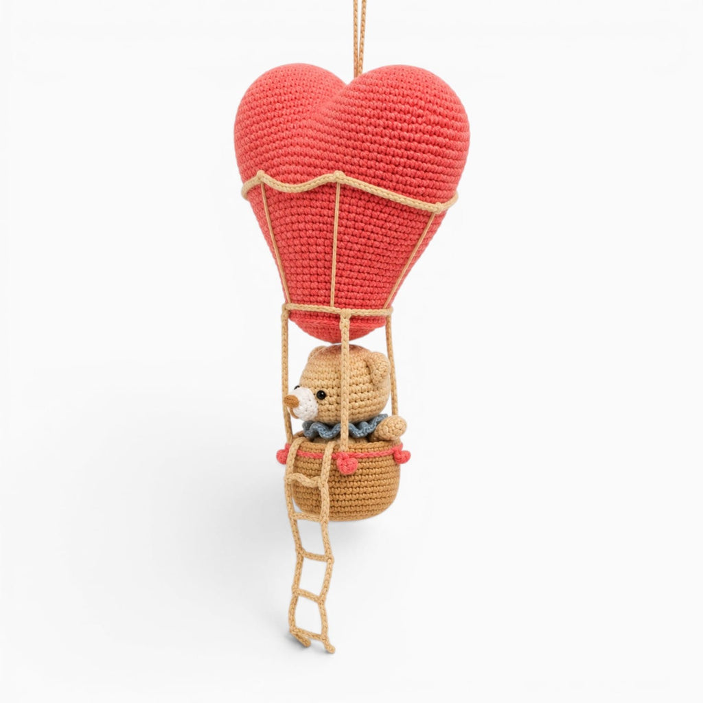 kuscheltierland Rot / 21cm Gehäkelter Herz Heißluftballon mit Bären Kuscheltier