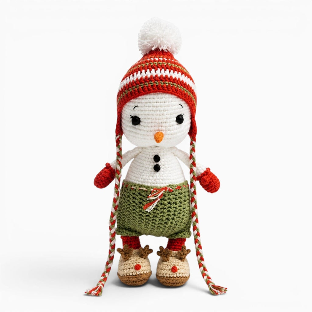 kuscheltierland Weiß / 24cm Gehäkeltes Schneemann Kuscheltier mit Wintermütze